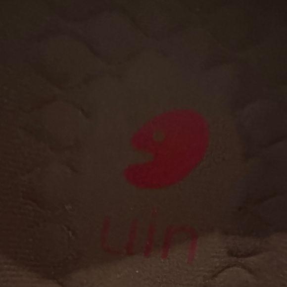 UIN Colorful Women's Slip-On Slippers - Picture 2 of 3